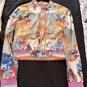 Two pice barocco/floral print suit